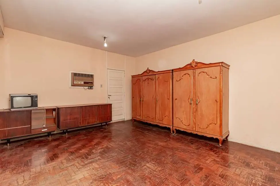 Foto 2 de Casa com 5 quartos à venda, 450m2 em Bom Fim, Porto Alegre - RS