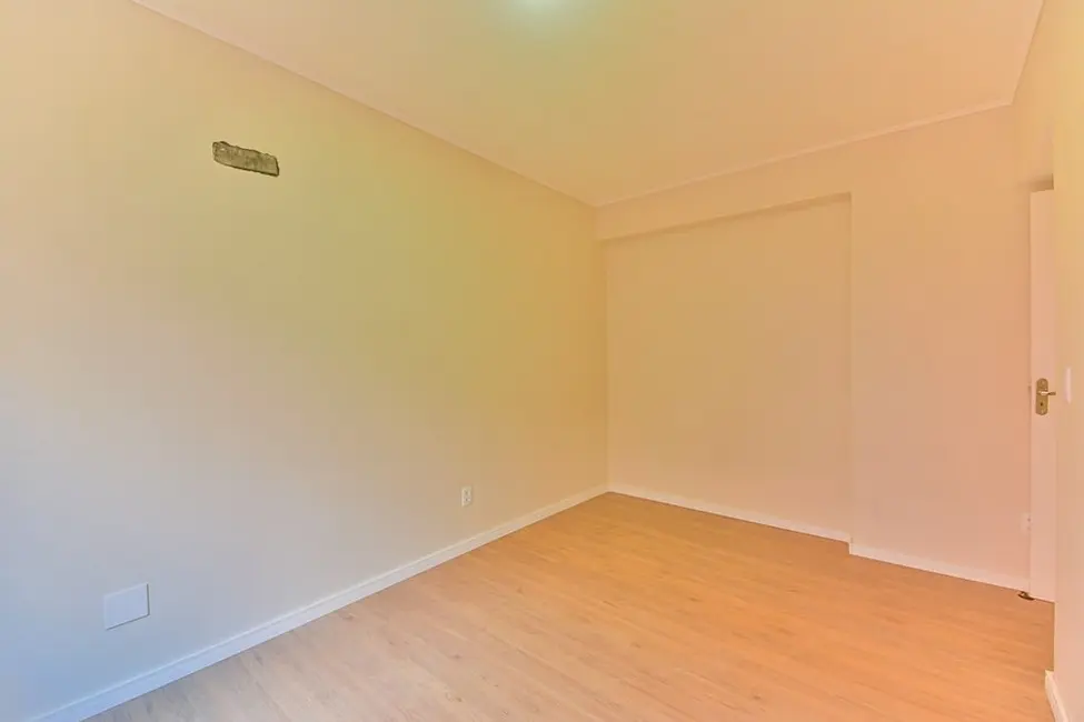 Apartamento com 2 quartos à venda, 72m2 em Bom Fim, Porto Alegre - RS - imagem 7 Foto 7 de Apartamento com 2 quartos à venda, 72m2 em Bom Fim, Porto Alegre - RS