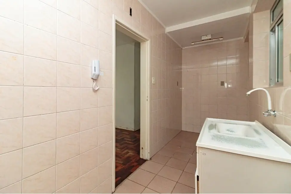 Foto 3 de Apartamento com 2 quartos à venda, 48m2 em Santa Maria Goretti, Porto Alegre - RS