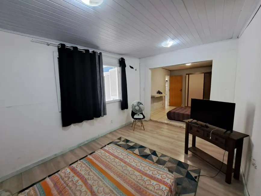 Casa com 3 quartos à venda, 130m2 em Mathias Velho, Canoas - RS - imagem 6 Foto 6 de Casa com 3 quartos à venda, 130m2 em Mathias Velho, Canoas - RS