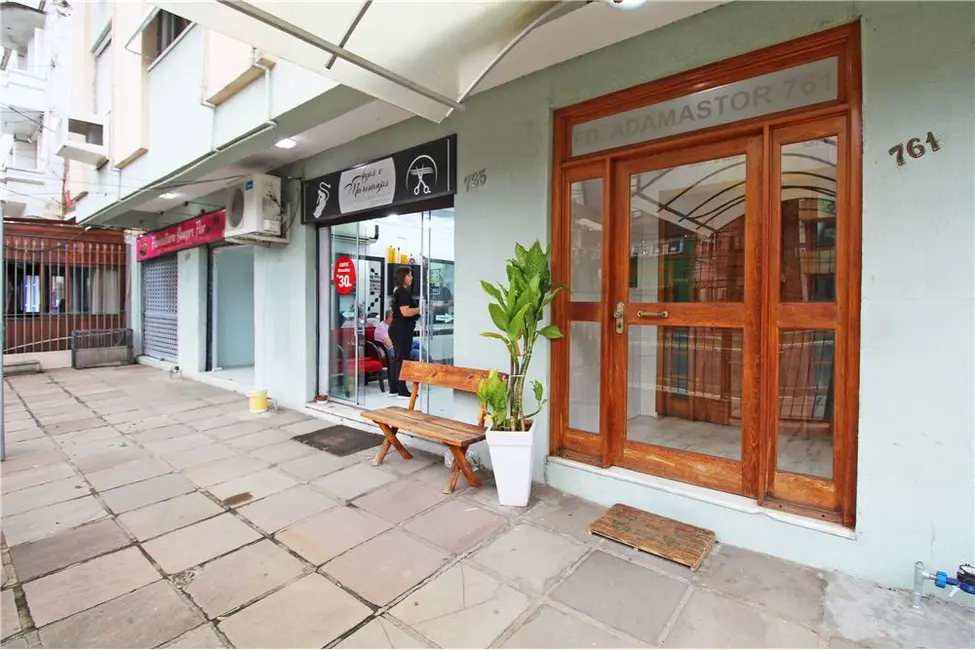 Foto 4 de Apartamento com 3 quartos à venda, 84m2 em Menino Deus, Porto Alegre - RS