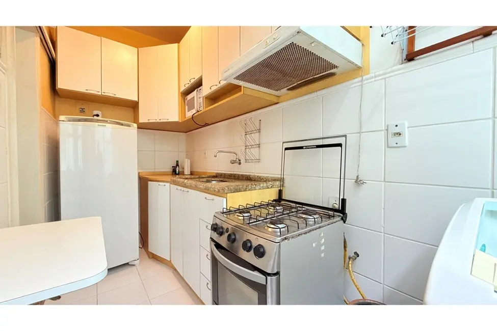 Apartamento com 2 quartos à venda, 49m2 em Centro Histórico, Porto Alegre - RS - imagem 9 Foto 9 de Apartamento com 2 quartos à venda, 49m2 em Centro Histórico, Porto Alegre - RS