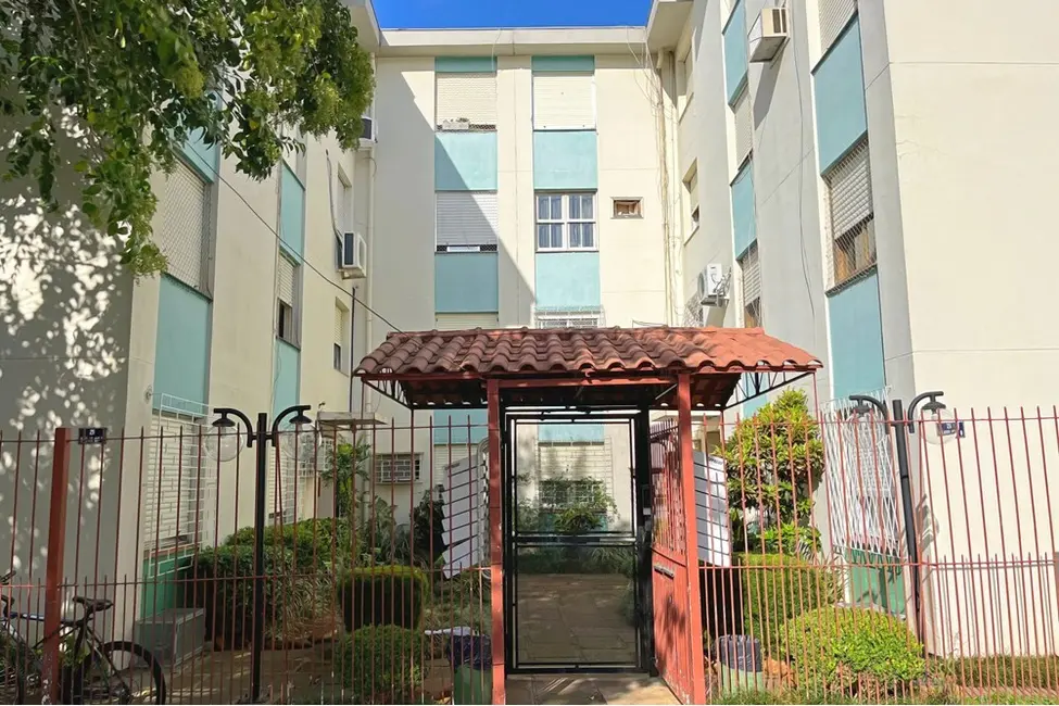 Foto 8 de Apartamento com 3 quartos à venda, 60m2 em Santo Antônio, Porto Alegre - RS