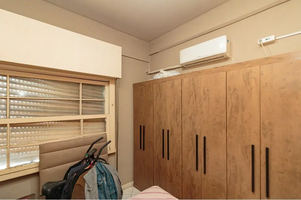 Foto 2 de Apartamento com 3 quartos à venda, 71m2 em Centro Histórico, Porto Alegre - RS