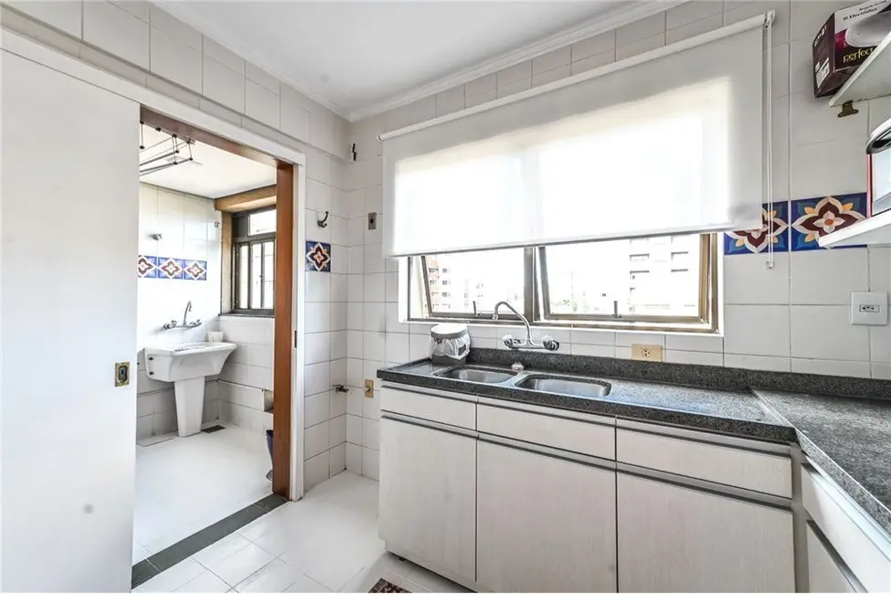 Foto 8 de Apartamento com 3 quartos à venda, 100m2 em Auxiliadora, Porto Alegre - RS