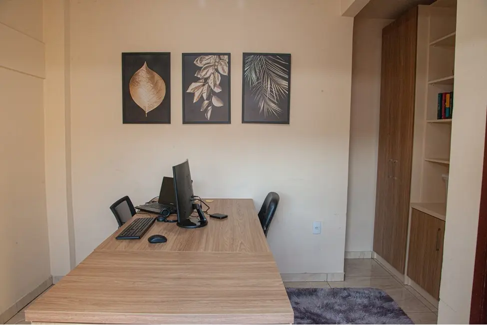 Foto 8 de Casa com 2 quartos à venda, 186m2 em Fiuza, Viamao - RS