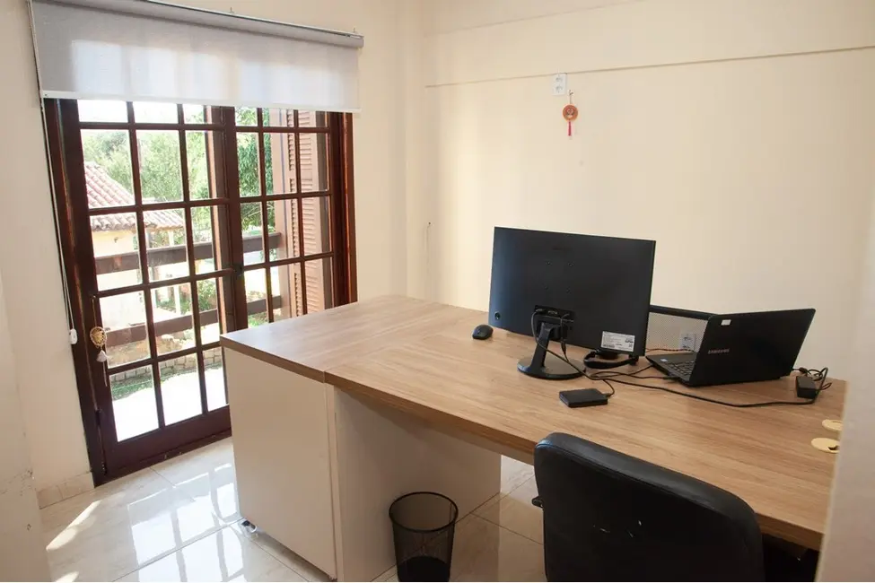 Foto 7 de Casa com 2 quartos à venda, 186m2 em Fiuza, Viamao - RS