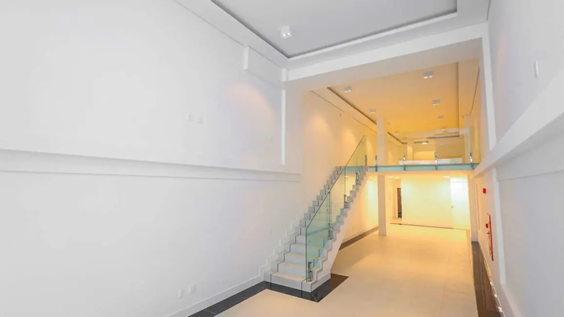 Foto 2 de Loja à venda, 170m2 em Centro, Balneario Camboriu - SC