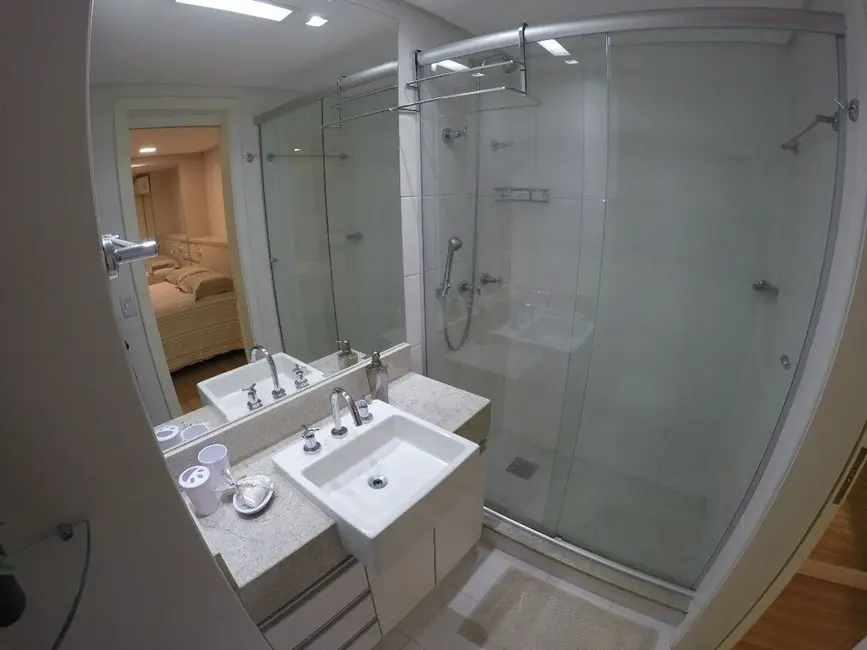 Apartamento com 1 quarto à venda, 79m2 em Centro Histórico, Porto Alegre - RS - imagem 4 Foto 4 de Apartamento com 1 quarto à venda, 79m2 em Centro Histórico, Porto Alegre - RS