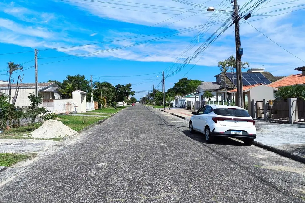 Casa com 3 quartos à venda, 360m2 em Mato Alto, Ararangua - SC - imagem 3 Foto 3 de Casa com 3 quartos à venda, 360m2 em Mato Alto, Ararangua - SC