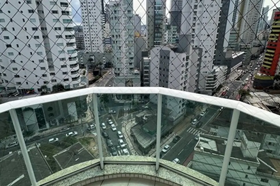 Foto 2 de Apartamento com 3 quartos à venda, 136m2 em Centro, Balneario Camboriu - SC