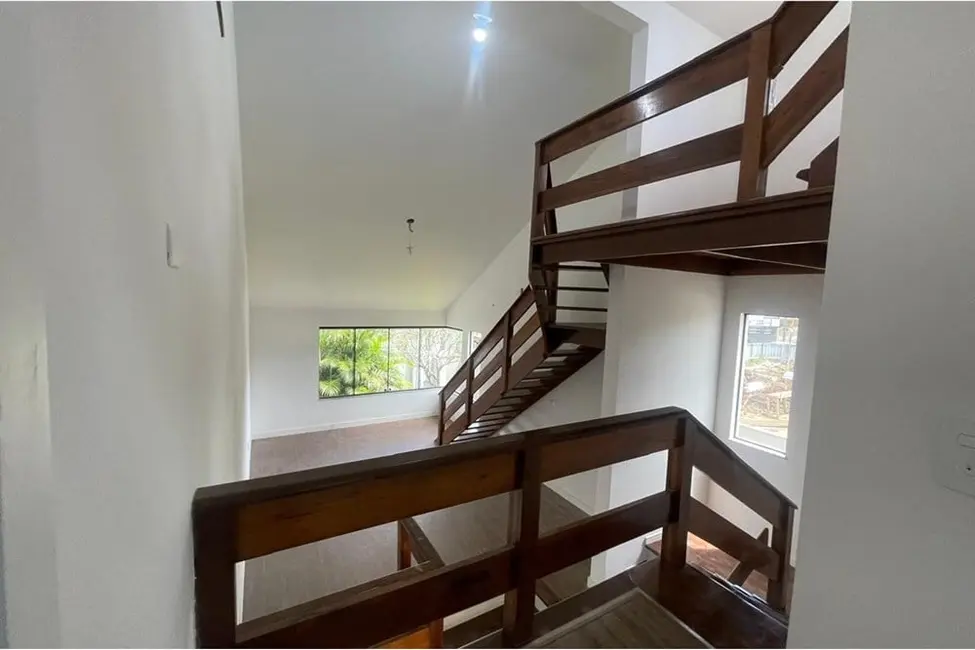 Casa com 3 quartos à venda, 322m2 em Dom Bosco, Itajai - SC - imagem 4 Foto 4 de Casa com 3 quartos à venda, 322m2 em Dom Bosco, Itajai - SC
