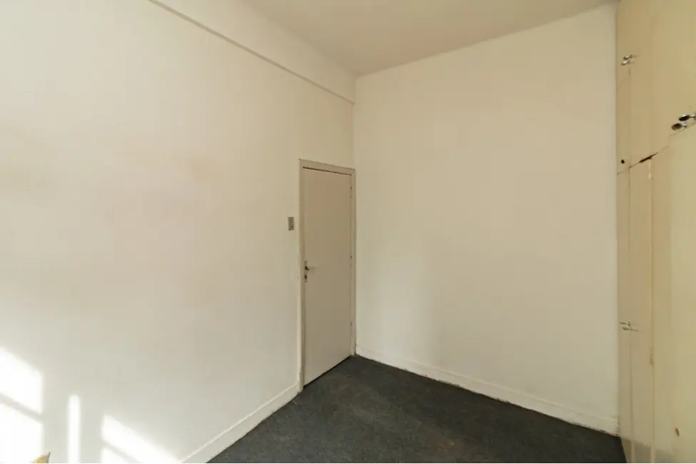 Apartamento com 2 quartos à venda, 50m2 em Centro Histórico, Porto Alegre - RS - imagem 6 Foto 6 de Apartamento com 2 quartos à venda, 50m2 em Centro Histórico, Porto Alegre - RS