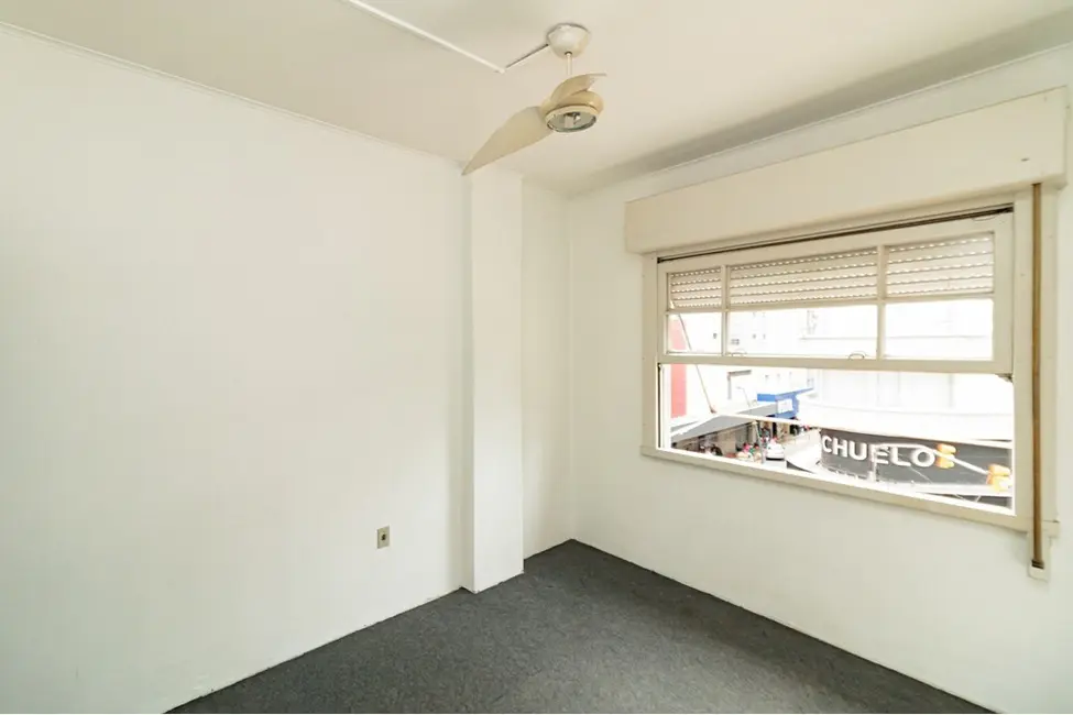 Apartamento com 2 quartos à venda, 50m2 em Centro Histórico, Porto Alegre - RS - imagem 8 Foto 8 de Apartamento com 2 quartos à venda, 50m2 em Centro Histórico, Porto Alegre - RS