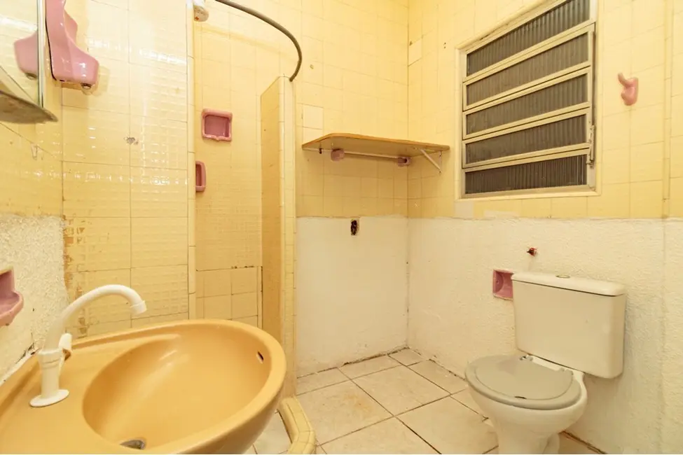 Apartamento com 2 quartos à venda, 50m2 em Centro Histórico, Porto Alegre - RS - imagem 5 Foto 5 de Apartamento com 2 quartos à venda, 50m2 em Centro Histórico, Porto Alegre - RS
