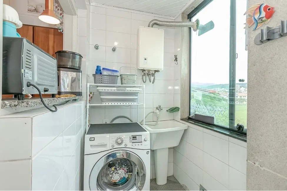 Foto 3 de Apartamento com 3 quartos à venda, 124m2 em Jardim Itu, Porto Alegre - RS