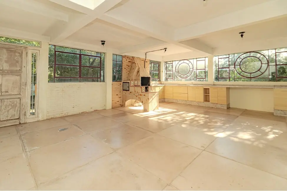 Foto 2 de Casa com 4 quartos à venda, 278m2 em Teresópolis, Porto Alegre - RS