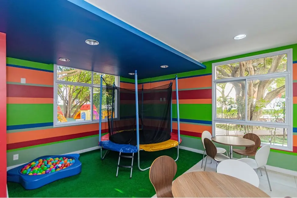 Foto 9 de Apartamento com 2 quartos à venda, 82m2 em Passo da Areia, Porto Alegre - RS