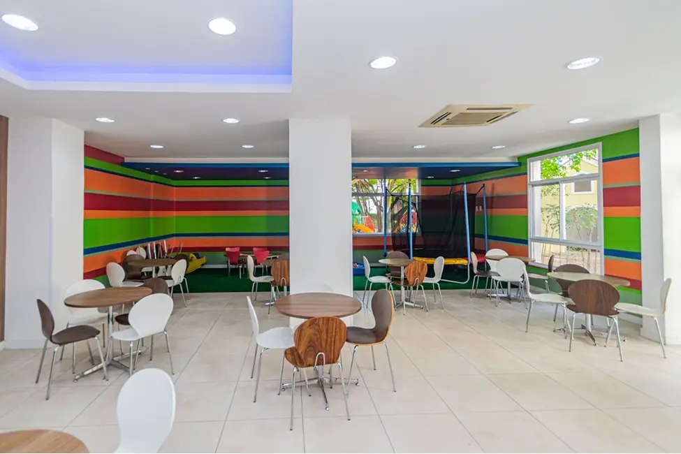 Foto 8 de Apartamento com 2 quartos à venda, 82m2 em Passo da Areia, Porto Alegre - RS