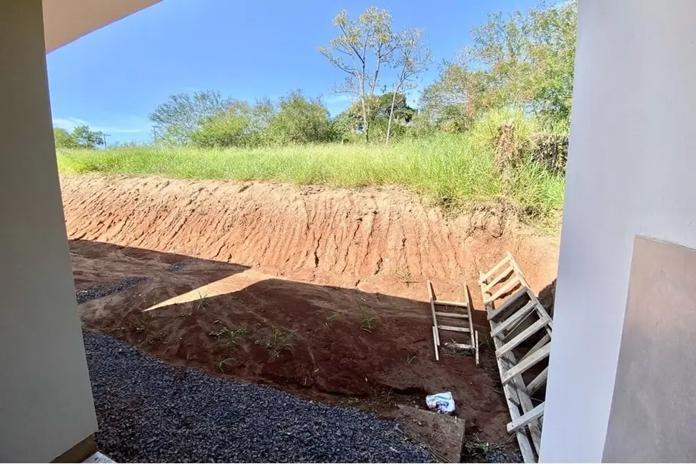 Casa com 2 quartos à venda, 51m2 em Centro, Nova Santa Rita - RS - imagem 5 Foto 5 de Casa com 2 quartos à venda, 51m2 em Centro, Nova Santa Rita - RS