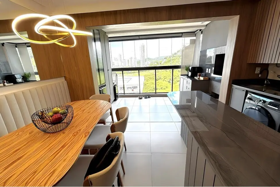 Apartamento com 2 quartos à venda, 76m2 em Itajai - SC - imagem 3 Foto 3 de Apartamento com 2 quartos à venda, 76m2 em Itajai - SC