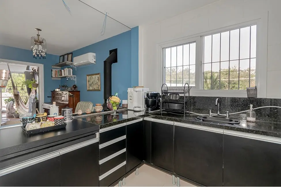 Foto 4 de Casa com 3 quartos à venda, 100m2 em Lomba do Pinheiro, Porto Alegre - RS