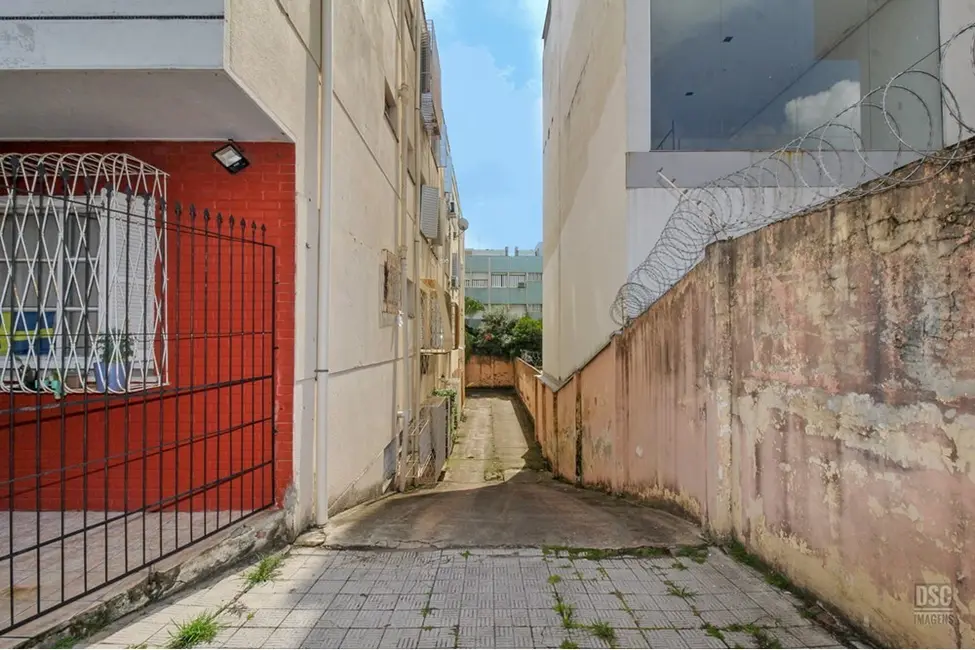 Foto 3 de Apartamento com 1 quarto à venda, 26m2 em Santana, Porto Alegre - RS