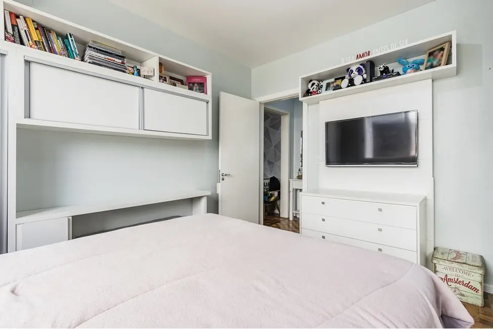 Foto 4 de Apartamento com 1 quarto à venda, 38m2 em Rio Branco, Porto Alegre - RS