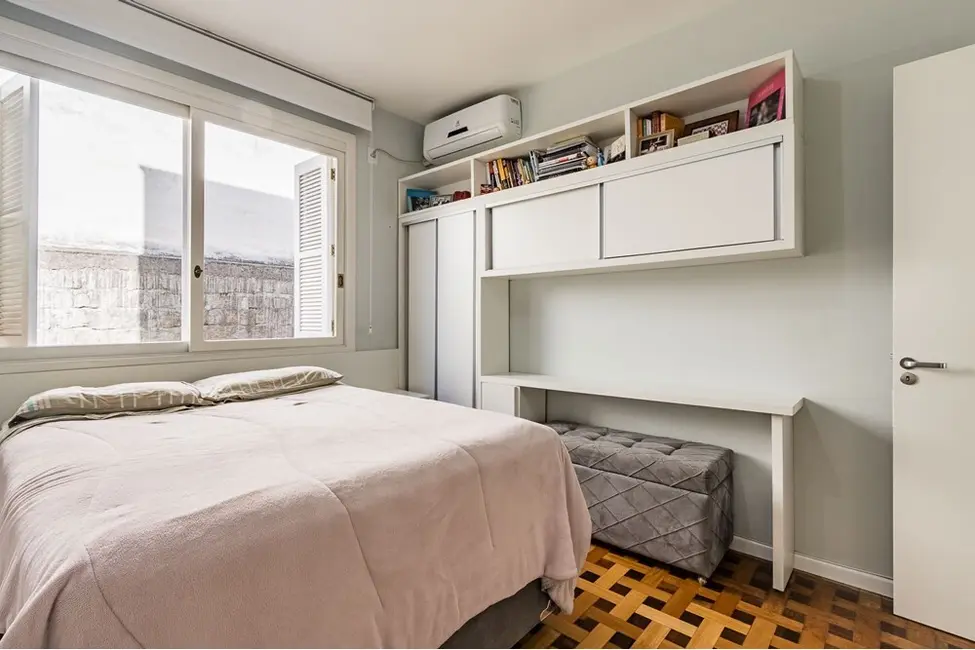 Foto 5 de Apartamento com 1 quarto à venda, 38m2 em Rio Branco, Porto Alegre - RS