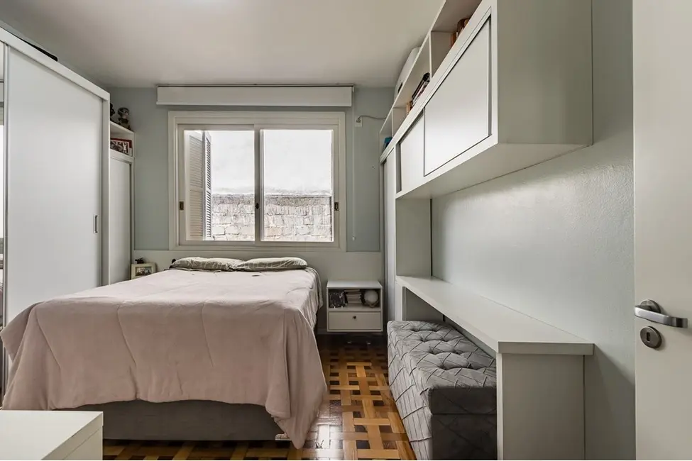 Foto 6 de Apartamento com 1 quarto à venda, 38m2 em Rio Branco, Porto Alegre - RS