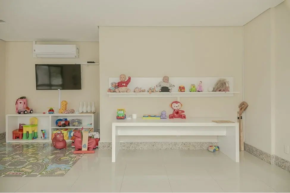 Foto 2 de Apartamento com 2 quartos à venda, 62m2 em Santa Maria Goretti, Porto Alegre - RS