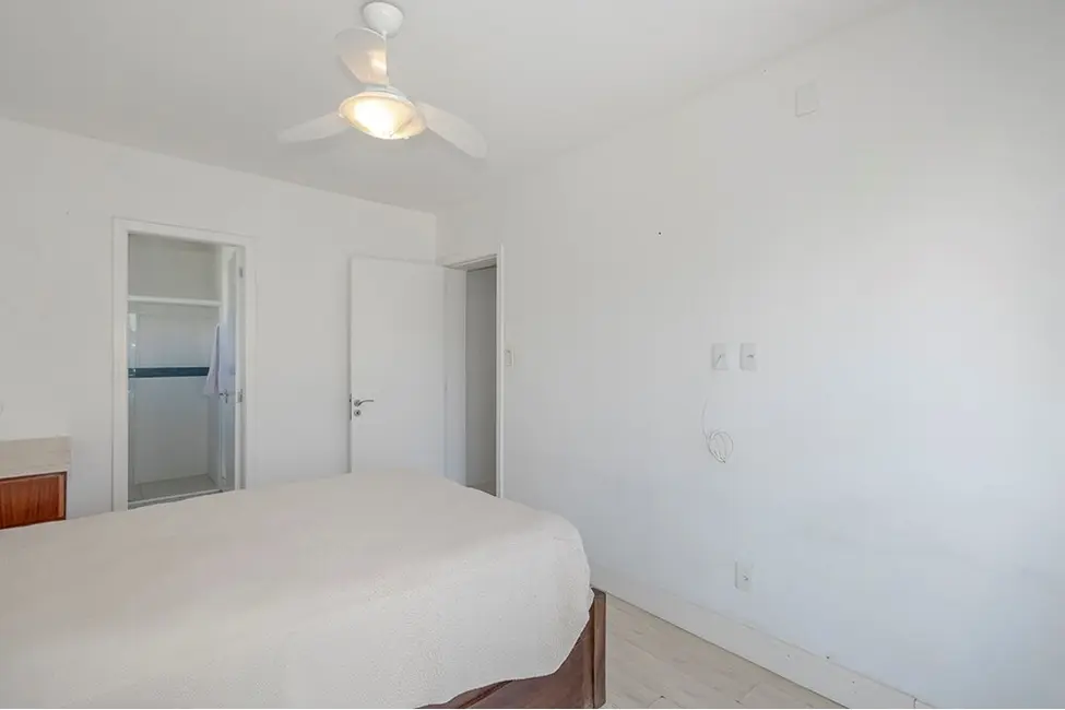 Casa com 4 quartos à venda, 132m2 em Lomba do Pinheiro, Porto Alegre - RS - imagem 8 Foto 8 de Casa com 4 quartos à venda, 132m2 em Lomba do Pinheiro, Porto Alegre - RS