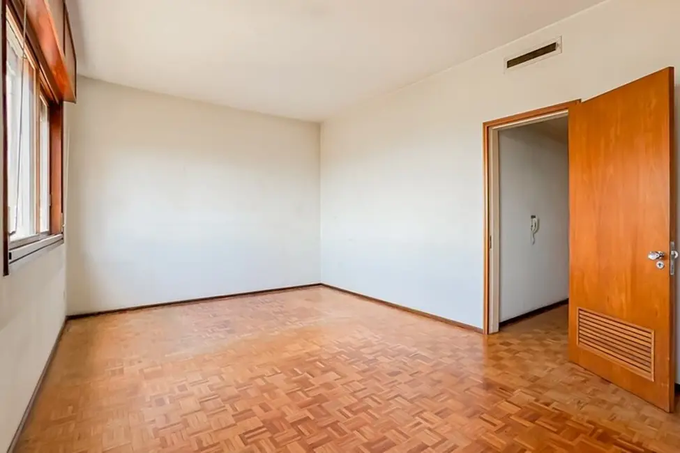 Foto 3 de Apartamento com 3 quartos à venda, 217m2 em Independência, Porto Alegre - RS