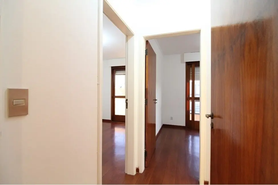 Foto 3 de Apartamento com 2 quartos à venda, 88m2 em Floresta, Porto Alegre - RS