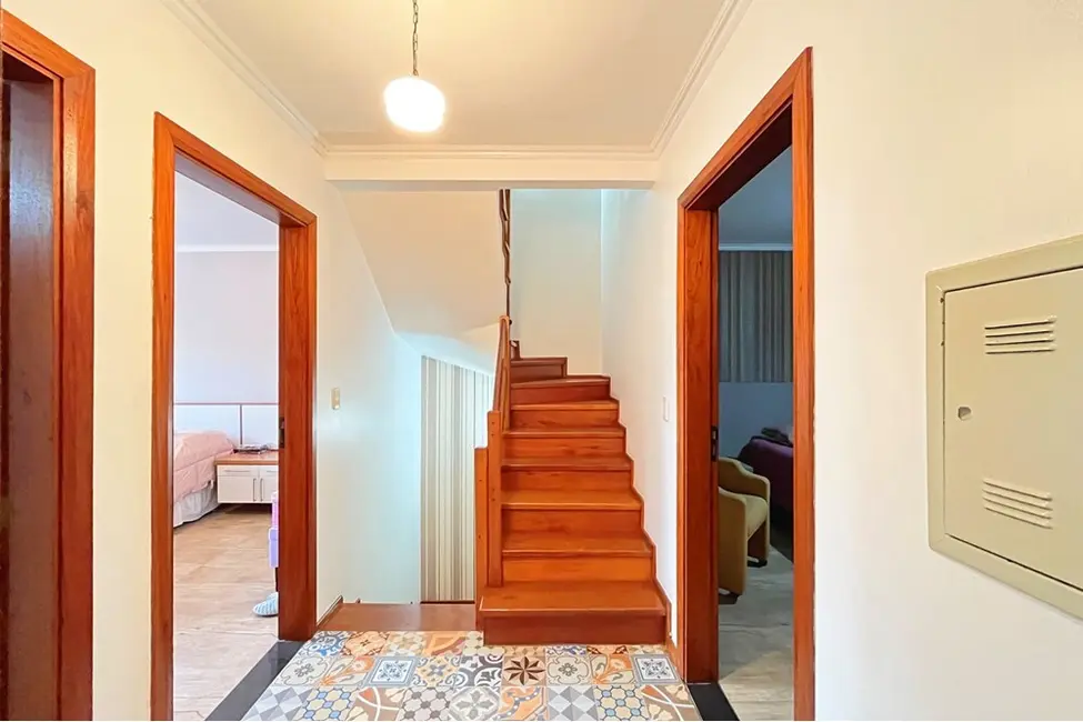 Foto 6 de Casa com 3 quartos à venda, 215m2 em Espírito Santo, Porto Alegre - RS