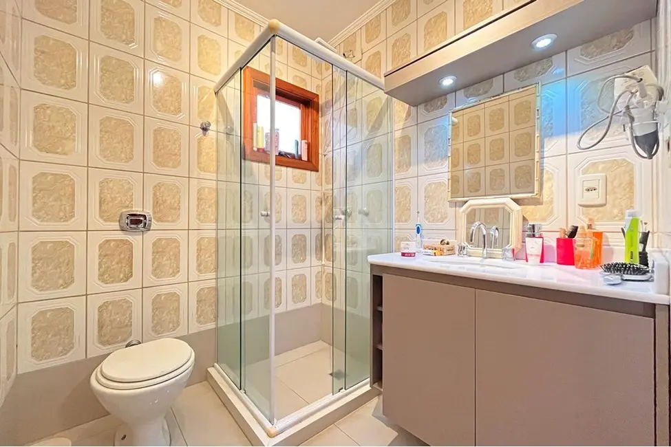 Foto 5 de Casa com 3 quartos à venda, 215m2 em Espírito Santo, Porto Alegre - RS