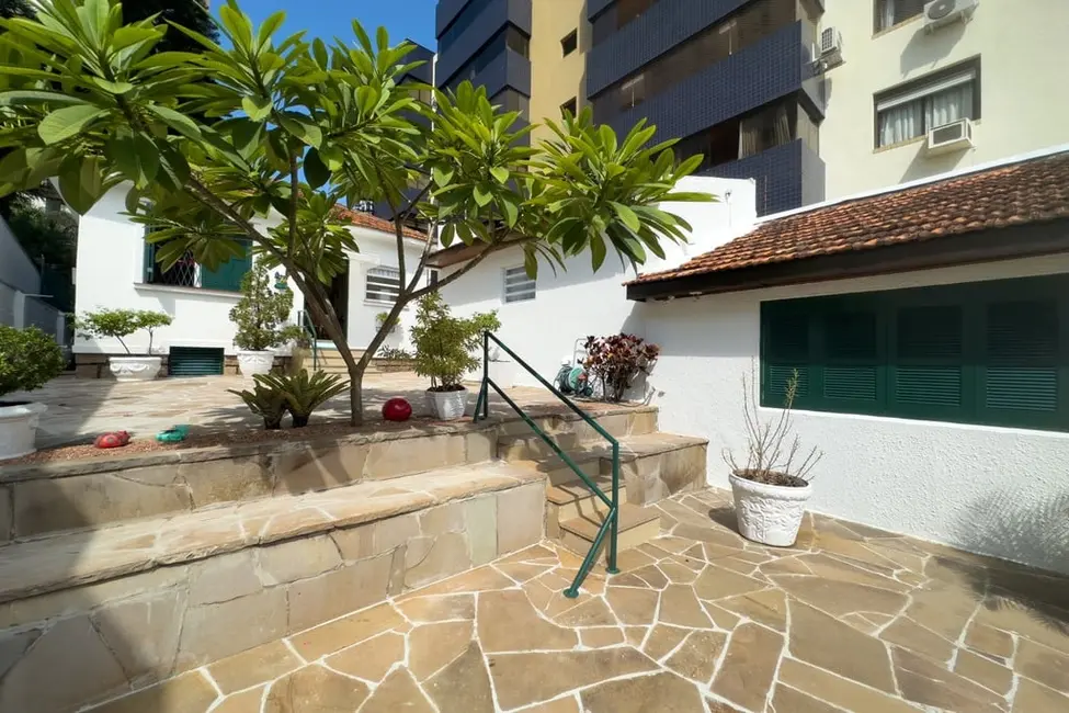 Casa com 3 quartos à venda, 85m2 em Petrópolis, Porto Alegre - RS - imagem 4 Foto 4 de Casa com 3 quartos à venda, 85m2 em Petrópolis, Porto Alegre - RS