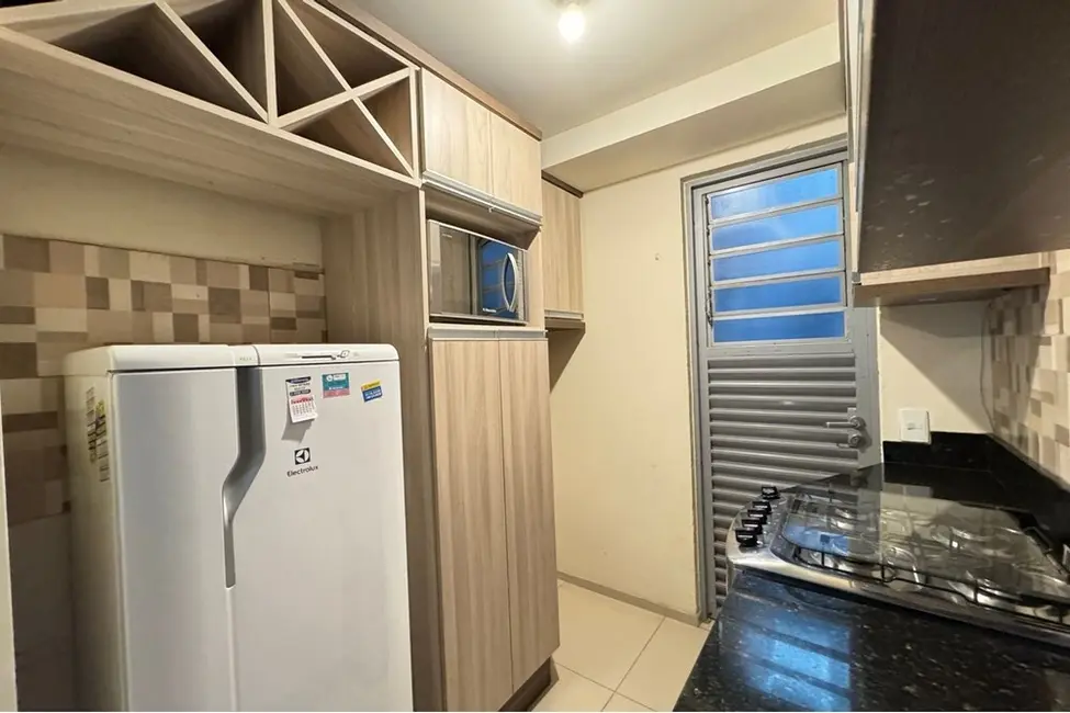 Apartamento com 2 quartos à venda, 48m2 em Olaria, Canoas - RS - imagem 8 Foto 8 de Apartamento com 2 quartos à venda, 48m2 em Olaria, Canoas - RS