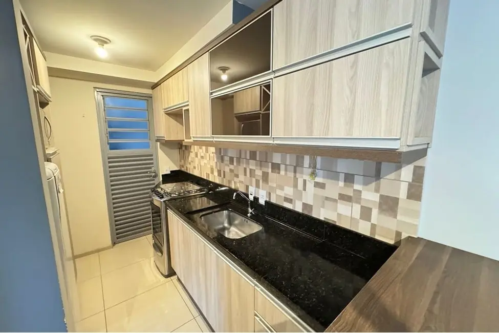 Apartamento com 2 quartos à venda, 48m2 em Olaria, Canoas - RS - imagem 7 Foto 7 de Apartamento com 2 quartos à venda, 48m2 em Olaria, Canoas - RS