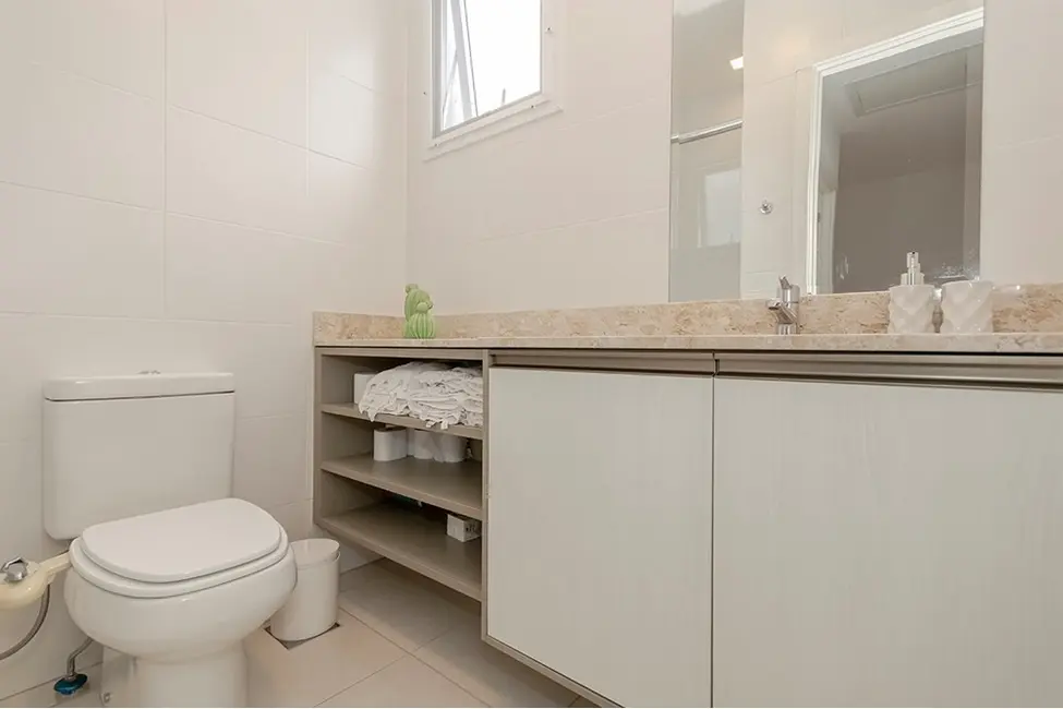 Casa com 3 quartos à venda, 170m2 em Lomba do Pinheiro, Porto Alegre - RS - imagem 5 Foto 5 de Casa com 3 quartos à venda, 170m2 em Lomba do Pinheiro, Porto Alegre - RS