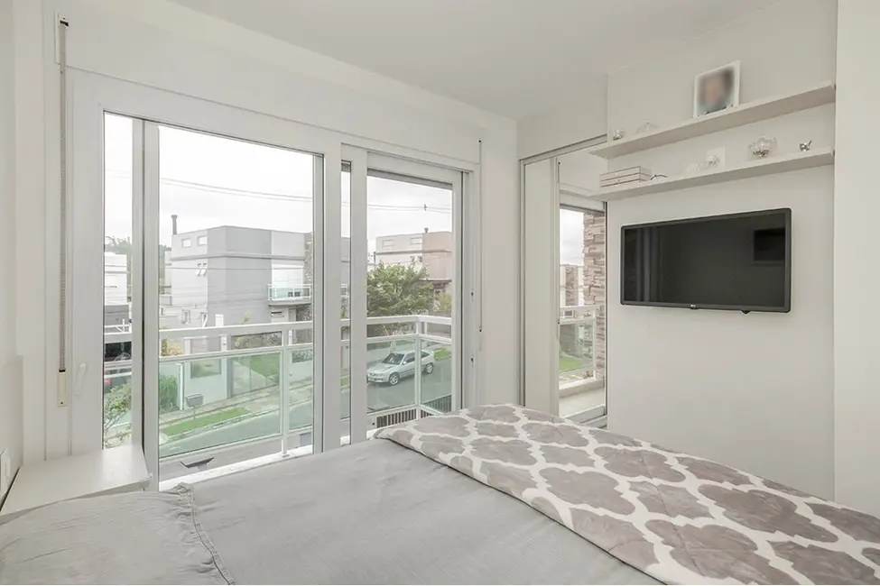 Casa com 3 quartos à venda, 170m2 em Lomba do Pinheiro, Porto Alegre - RS - imagem 6 Foto 6 de Casa com 3 quartos à venda, 170m2 em Lomba do Pinheiro, Porto Alegre - RS