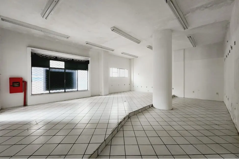 Loja à venda, 81m2 em Centro Histórico, Porto Alegre - RS - imagem 4 Foto 4 de Loja à venda, 81m2 em Centro Histórico, Porto Alegre - RS