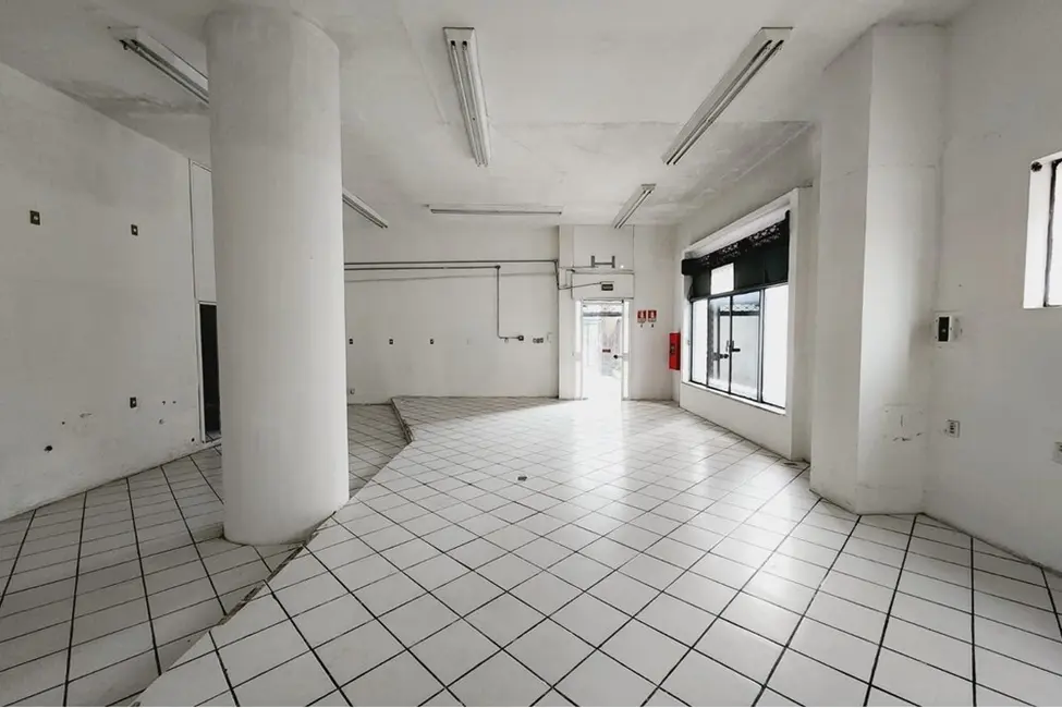 Loja à venda, 81m2 em Centro Histórico, Porto Alegre - RS - imagem 6 Foto 6 de Loja à venda, 81m2 em Centro Histórico, Porto Alegre - RS