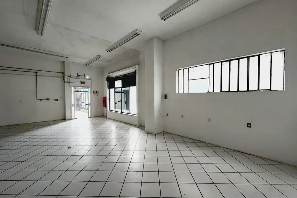 Loja à venda, 81m2 em Centro Histórico, Porto Alegre - RS - imagem 7 Foto 7 de Loja à venda, 81m2 em Centro Histórico, Porto Alegre - RS