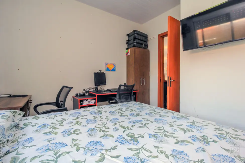 Foto 9 de Casa com 2 quartos à venda, 46m2 em Hípica, Porto Alegre - RS