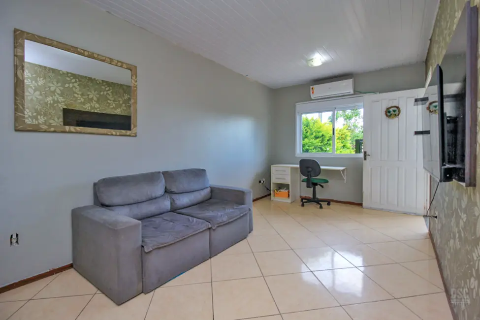 Foto 8 de Casa com 2 quartos à venda, 51m2 em Hípica, Porto Alegre - RS