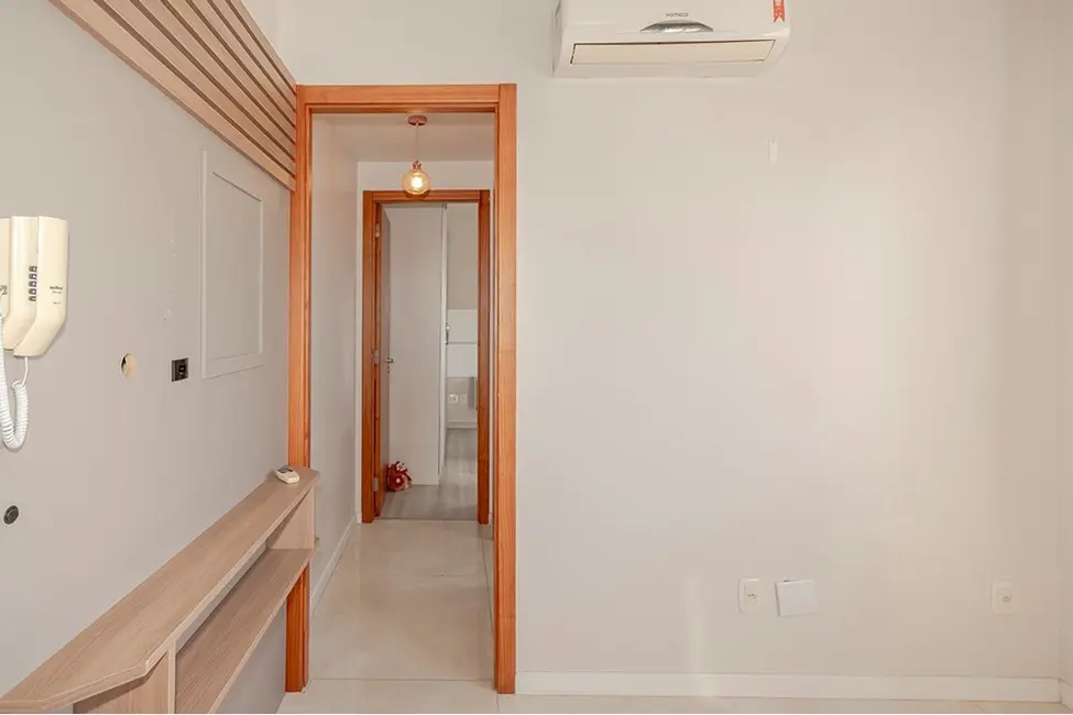 Apartamento com 1 quarto à venda, 31m2 em Menino Deus, Porto Alegre - RS - imagem 6 Foto 6 de Apartamento com 1 quarto à venda, 31m2 em Menino Deus, Porto Alegre - RS