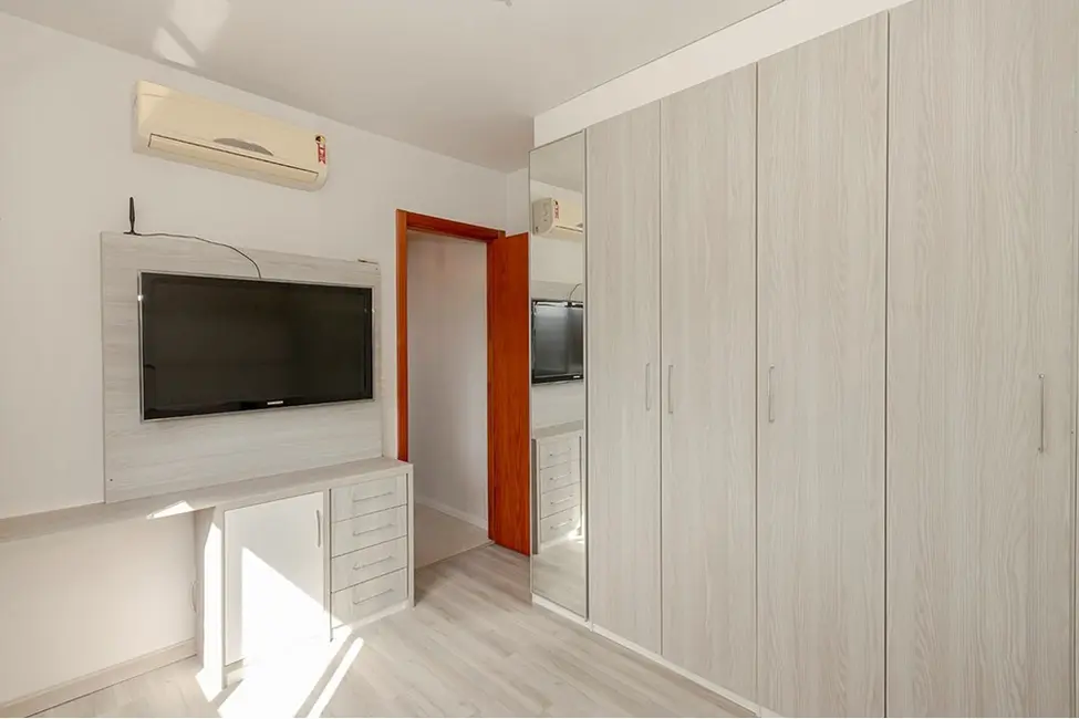 Apartamento com 1 quarto à venda, 31m2 em Menino Deus, Porto Alegre - RS - imagem 9 Foto 9 de Apartamento com 1 quarto à venda, 31m2 em Menino Deus, Porto Alegre - RS