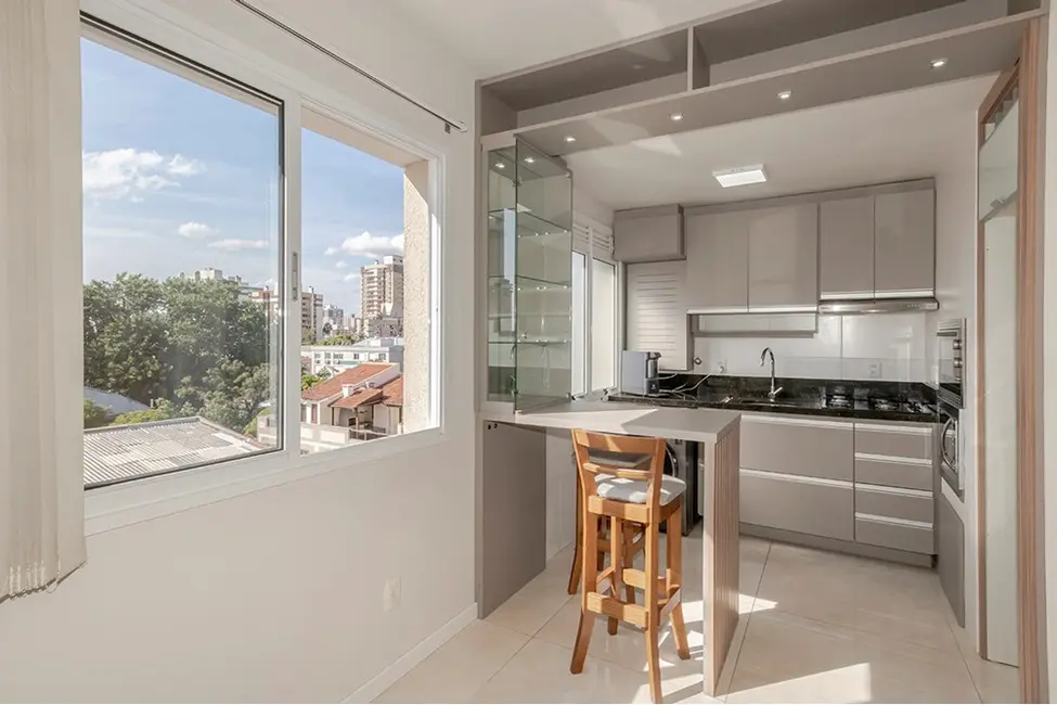 Apartamento com 1 quarto à venda, 31m2 em Menino Deus, Porto Alegre - RS - imagem 3 Foto 3 de Apartamento com 1 quarto à venda, 31m2 em Menino Deus, Porto Alegre - RS