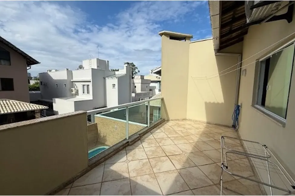 Casa com 3 quartos à venda, 280m2 em Ariribá, Balneario Camboriu - SC - imagem 3 Foto 3 de Casa com 3 quartos à venda, 280m2 em Ariribá, Balneario Camboriu - SC